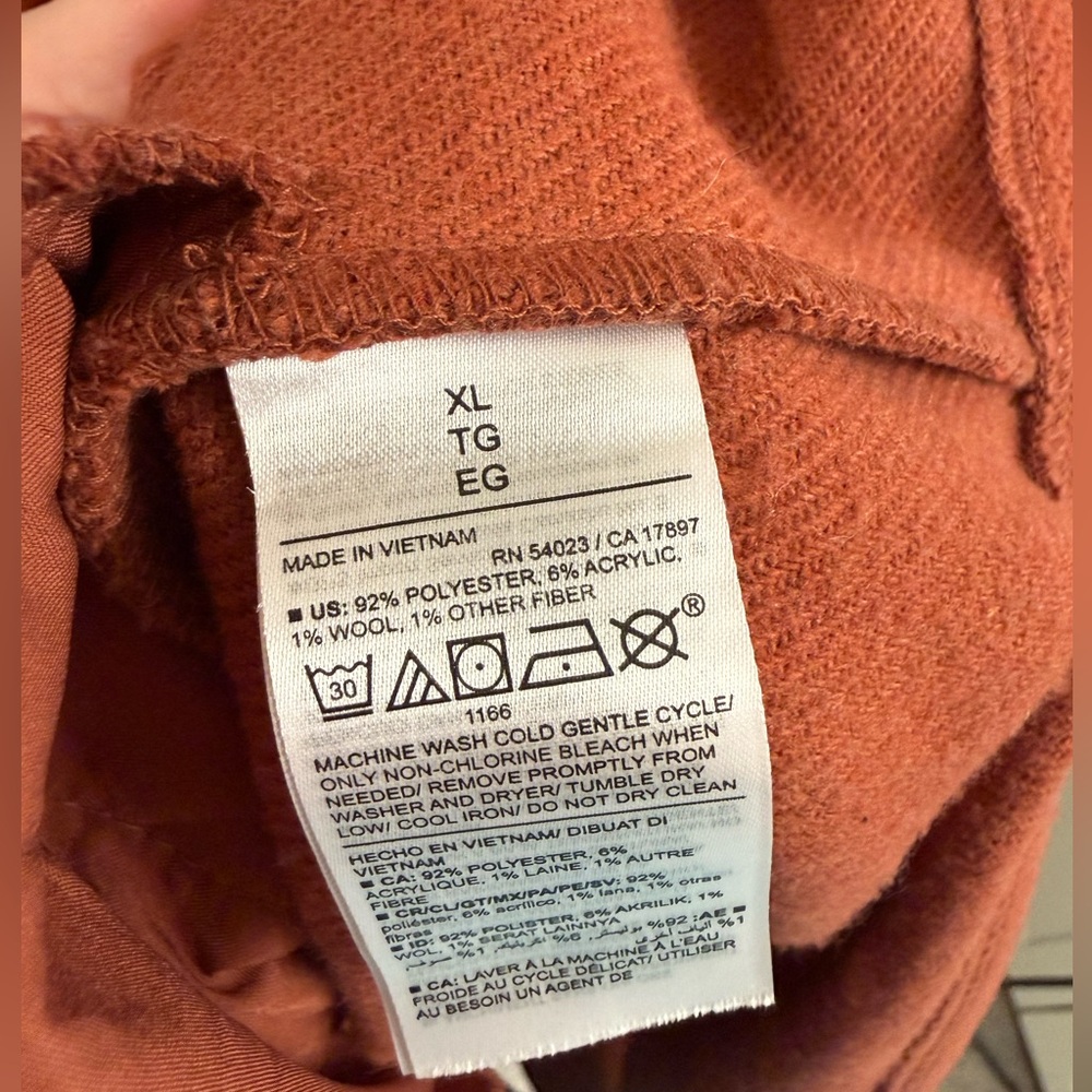 Old Navy XL Shacket - Picture 4 of 5